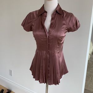 BCBG silk blouse with pleats. Mauve  color Sz xsmall
